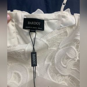 Bar-lot summer dress white size 12 Gorgeous for vine tasting as well for a good